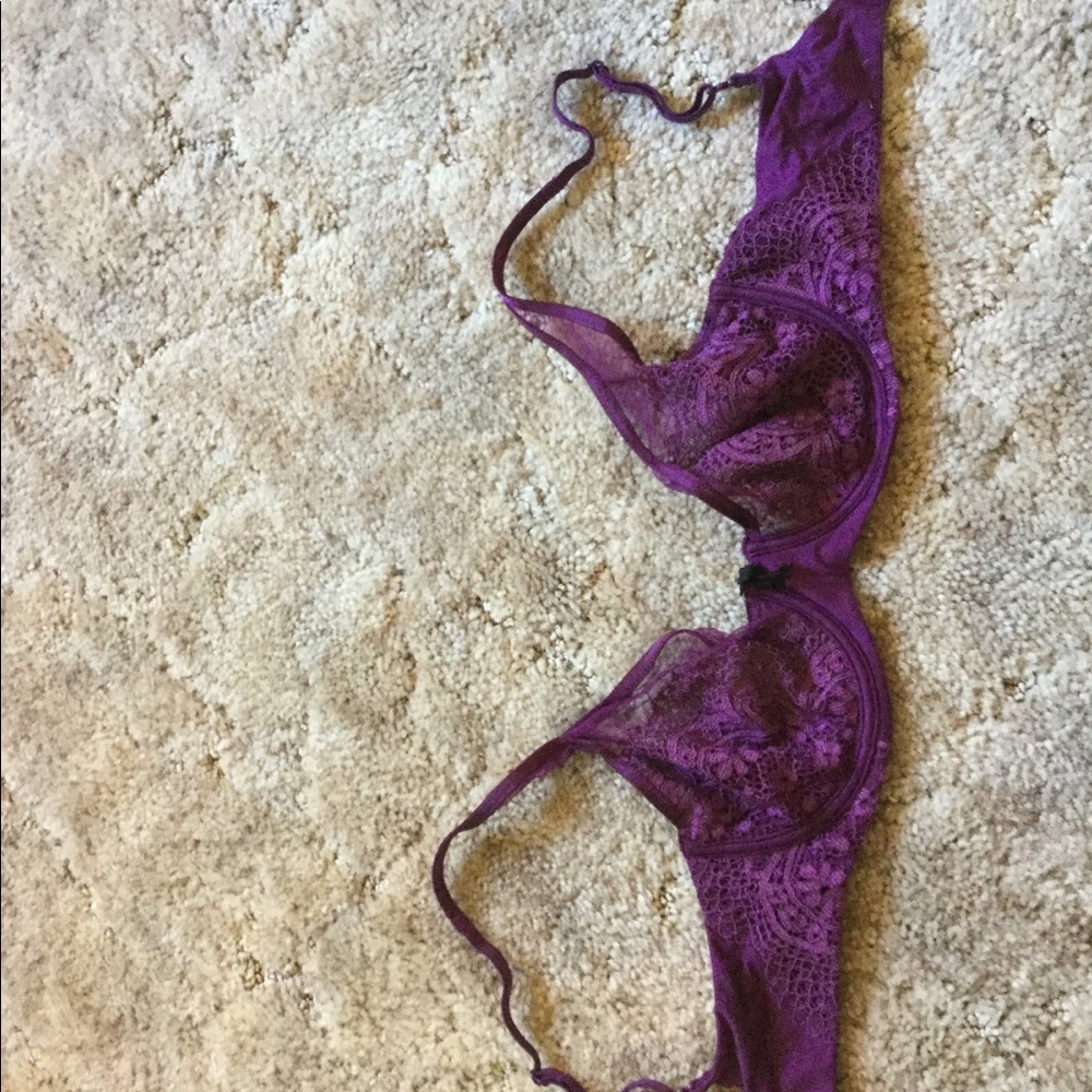 Victoria’s secret lace underwire unlined bra